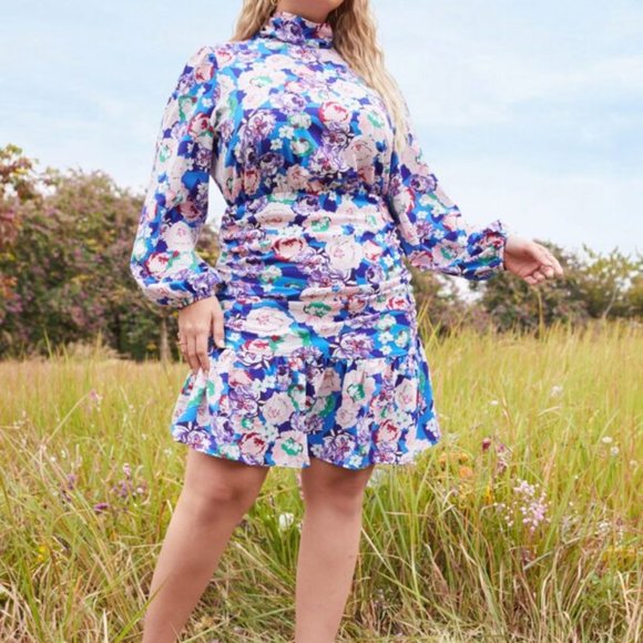 Plus Lantern Sleeve Ruched Ruffle Hem Floral Dress - Picture 2 of 3